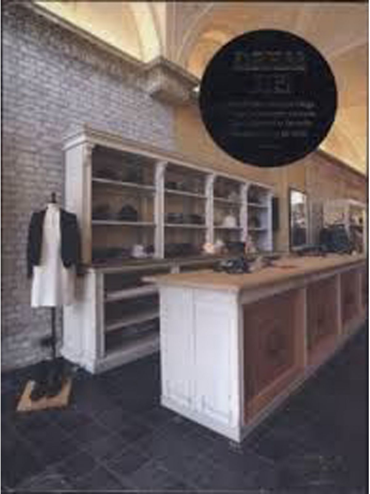 DRESS UP NEW FASHION BOUTIQUE